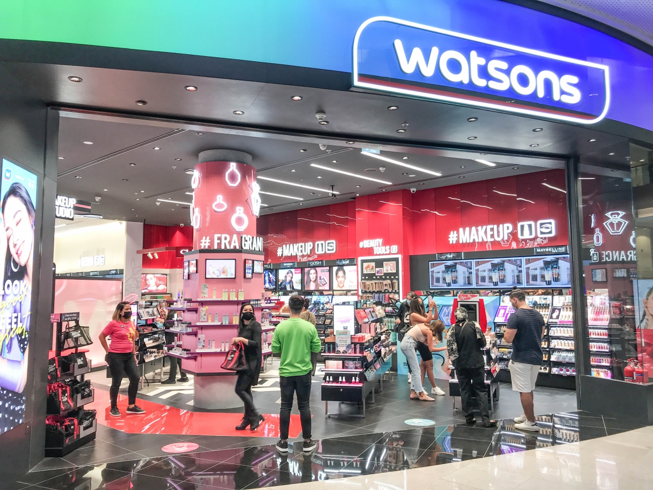 Watsons Opens its First Store in the Middle East at The Dubai Mall